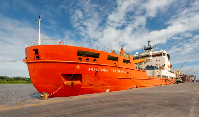 Brasil lidera expedição histórica de circum-navegação na Antártica mundo