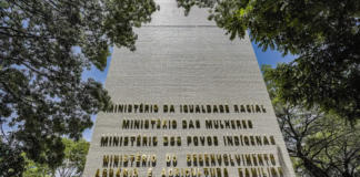 Ministério da igualdade racial e amobitec firmam parceria para combater o racismo