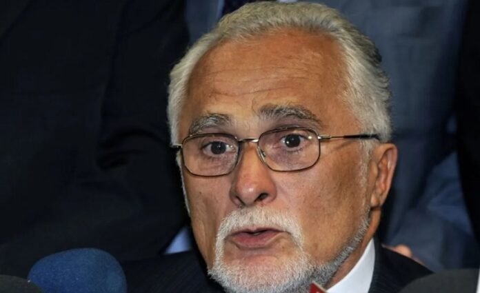 José Genoino passa por cirurgia para retirada de tumor e se recupera bem politica