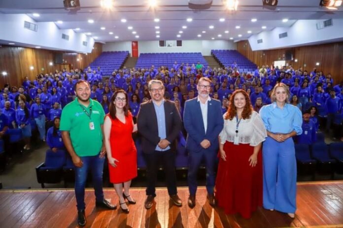 Curso introdutório capacita 400 novos agentes comunitários de saúde brasilia