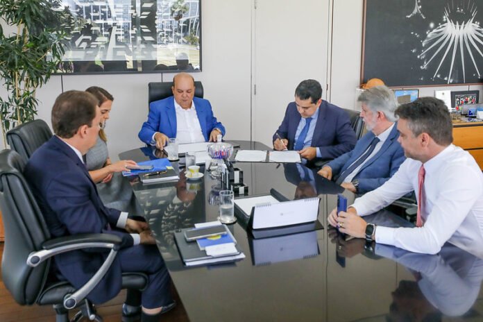 GDF convoca 200 médicos e nomeia membros do Comitê de Planejamento da Saúde brasilia