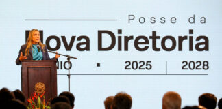 Vice-governadora Celina Leão participa da posse da nova diretoria do Sindilegis