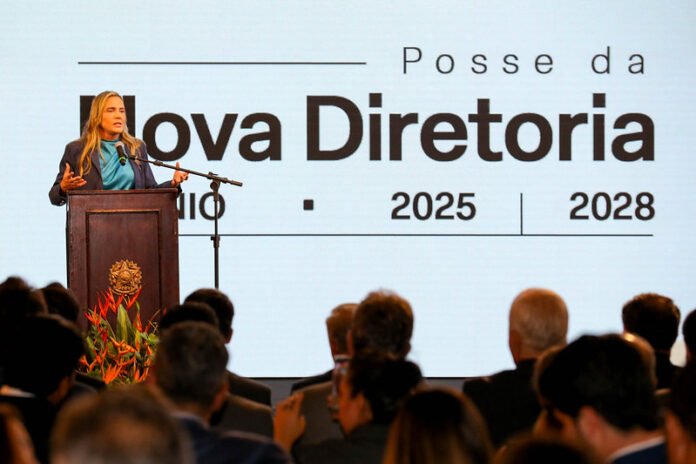 Vice-governadora Celina Leão participa da posse da nova diretoria do Sindilegis brasilia