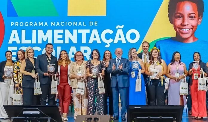 Governo reduz limite de ultraprocessados na merenda escolar para 2025 politica