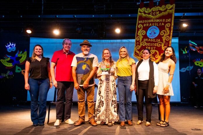 SLU premia blocos mais limpos do Carnaval brasilia