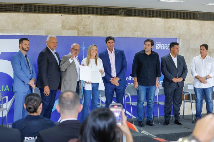 GDF ultrapassa a marca de mil escrituras e contratos celebrados para regularização de empresas brasilia