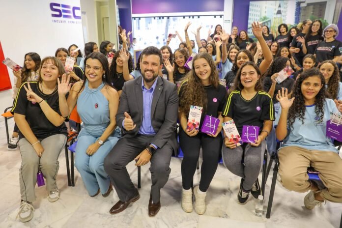 Oficina de Arduino inspira meninas a entrar no mundo da tecnologia brasilia