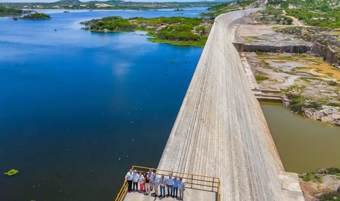 Lula inaugura Barragem de Oiticica e destaca importância da transposição do Rio São Francisco politica