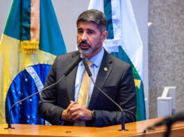 Roosevelt Vilela propõe fortalecer divulgação de projetos sociais no DF