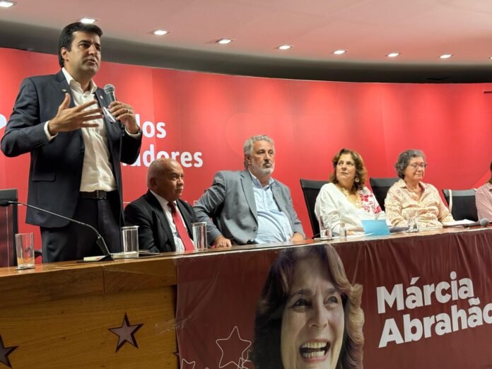 PT filia a professora Márcia Abrahão, da UnB, e reforça time para as eleições de 2026