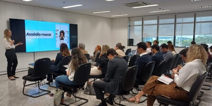 Curso sobre prevenção e combate ao assédio reúne promotores e servidores do GDF brasilia