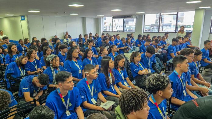 Maio Laranja: Jovens do DF participam de palestras contra abuso e exploração sexual brasilia
