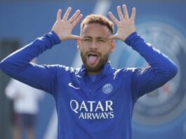 Vídeo: Emocionado, Neymar celebra retorno à Copa