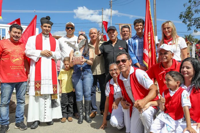 - Patrimônio do DF, Festa do Divino Espírito Santo reúne multidão nas ruas de Planaltina brasilia