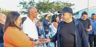 Ibaneis consolida apoio às igrejas e marca contraste com Rollemberg