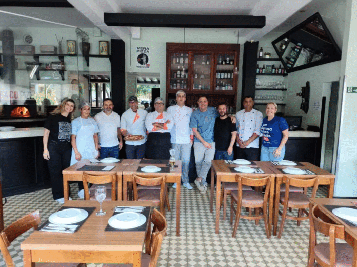 Instrutores do Senac-DF são selecionados para capacitação internacional em pizza napolitana BRASILIA senac