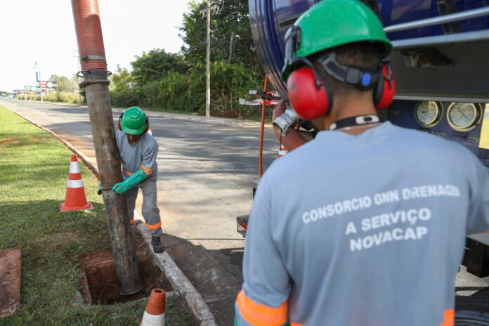 Com investimento de R$ 57 milhões, GDF moderniza limpeza da rede pluvial e retira 192 mil toneladas de resíduos brasilia