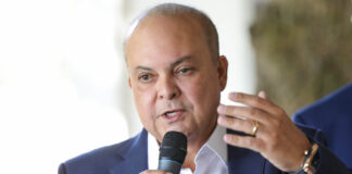 Ibaneis Rocha tem 63% de aprovação e é reconhecido por transformar Brasília