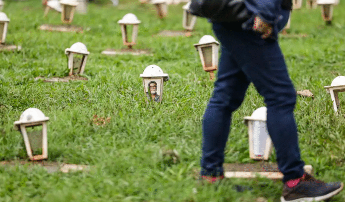 Famílias brasileiras deixam de resgatar até R$ 50 mil em benefícios após a morte de parentes cemiterio economia