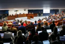 STF retoma julgamento de Bolsonaro e aliados por suposto plano golpista de 2022