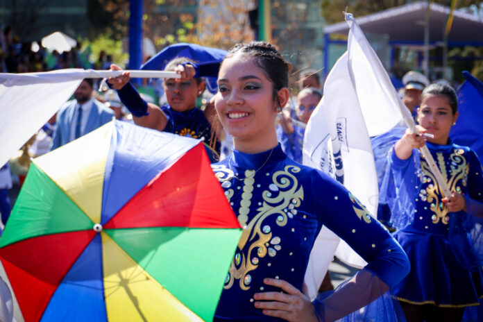 Estudantes da rede pública do DF protagonizam desfile de 7 de setembro brasilia desfile