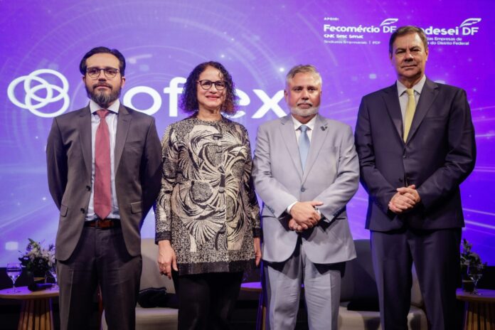 Sistema Fecomércio-DF prestigia posse do novo presidente da Softex brasilia sesc