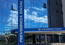 Flávio Dino vota contra redução da aposentadoria por invalidez