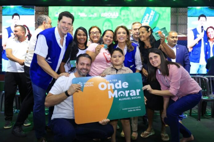 Famílias de Goiânia e Aparecida são contempladas com benefícios habitacionais goias