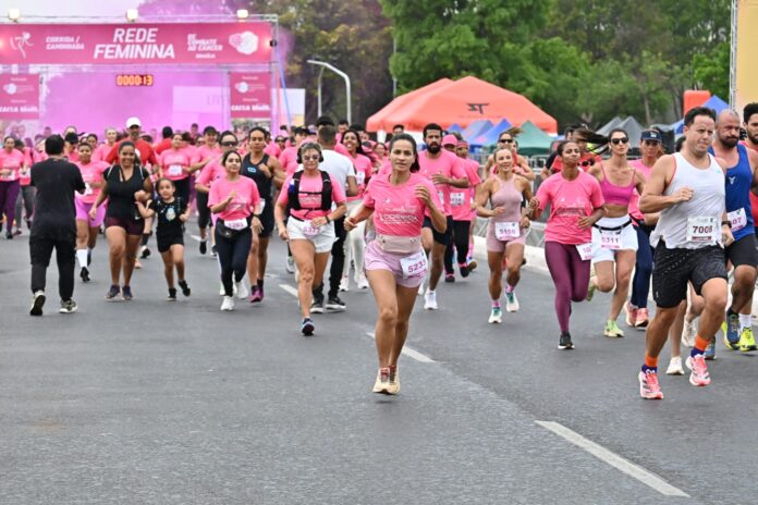 Corrida da Esperança colore a Esplanada em apoio a pacientes com câncer brasilia