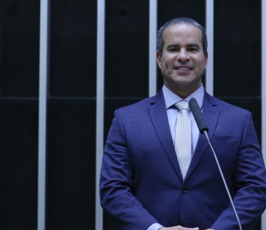 Vitória da Segurança: Fred Linhares comemora reajuste e nomeação de 2 mil policiais para o DF