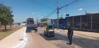 Operação de manutenção asfáltica em Ceilândia