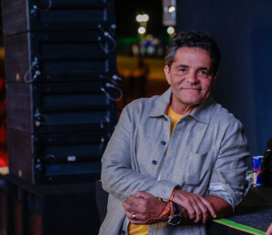 Valcides de Araújo é homenageado por história no Sesc-DF