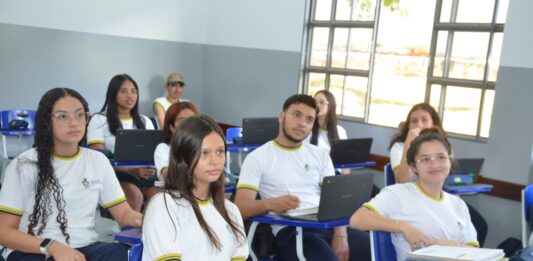 Solicitação de matrículas escolares para 2026 termina em 1º de dezembro