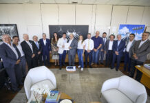 GDF entrega escritura definitiva de centro de formação no SIA e reforça apoio à qualificação profissional