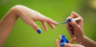 Anvisa proíbe duas substâncias usadas em cosméticos por risco de câncer e infertilidade