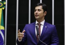 Deputado Duarte Jr. acusa colega do PSB de ameaça após sessão da CPMI do INSS