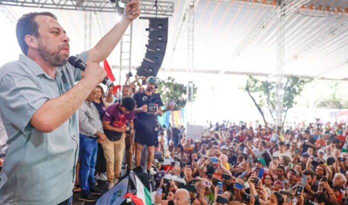 Governo anuncia consulta a povos do Tapajós após protesto de indígenas Munduruku na COP30 politica