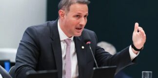 Tarcísio de Freitas exonera Guilherme Derrite da Secretaria de Segurança Pública