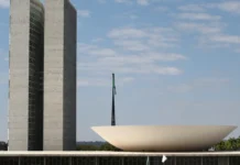 Ruralistas propõem incluir movimentos de ocupação de terra em projeto Antifacção