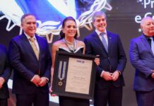 Gracinha Caiado recebe Medalha do Mérito Industrial da Fieg