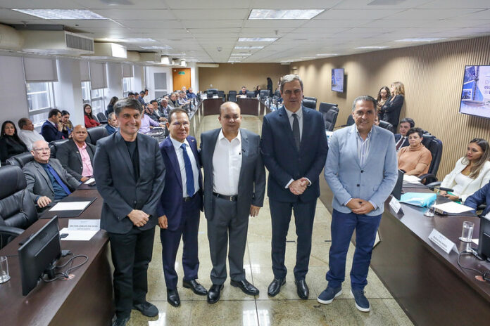 Novo presidente do BRB é apresentado pelo governador Ibaneis Rocha ao setor produtivo brasilia