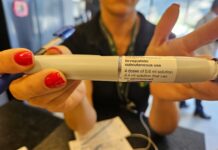 Vigilância Sanitária apreende canetas emagrecedoras na Feira dos Importados