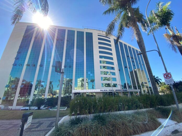 Governo institui novo programa de negociação de dívidas goias