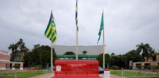 Banco Vermelho é inaugurado em Goiânia – símbolo representa combate à violência contra a mulher