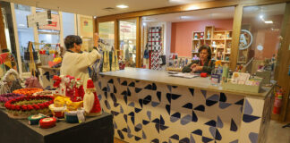 Lojas Artesanato de Brasília oferecem presentes de Natal criativos e com a cara do Quadradinho