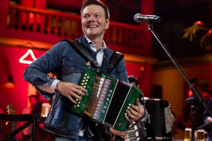 Michel Teló faz show gratuito no Nosso Natal 2025 nesta sexta-feira (19) brasilia