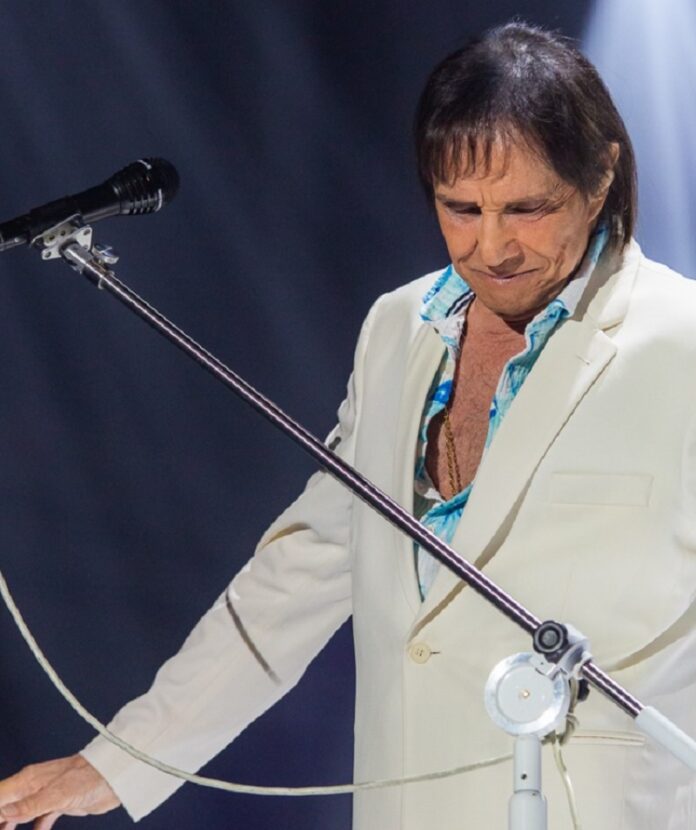 Roberto Carlos sofre incidente com carro durante gravação de especial da Globo em Gramadocultura