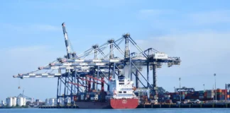 Superávit da balança comercial cai 13,4% em novembro e atinge pior resultado para o mês desde 2021