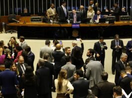 Câmara aprova projeto que reduz benefícios fiscais e reforça transparência