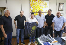 Ibaneis Rocha recebe atletas do LFA e reforça apoio a evento internacional de MMA em Brasília